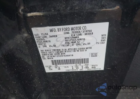 2005 Ford F-150 Lariat/Xlt from USA, damaged, VIN 1FTPW12525FA40418